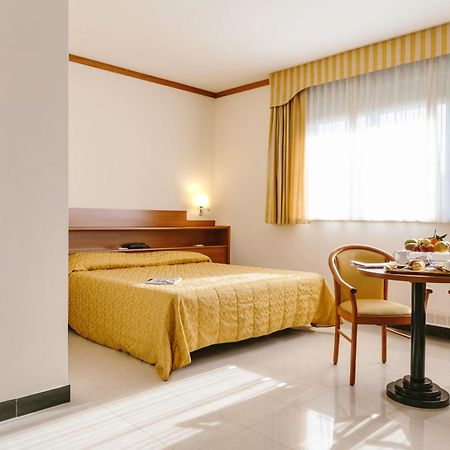Hotel Residence Federiciano Valenzano Exterior photo