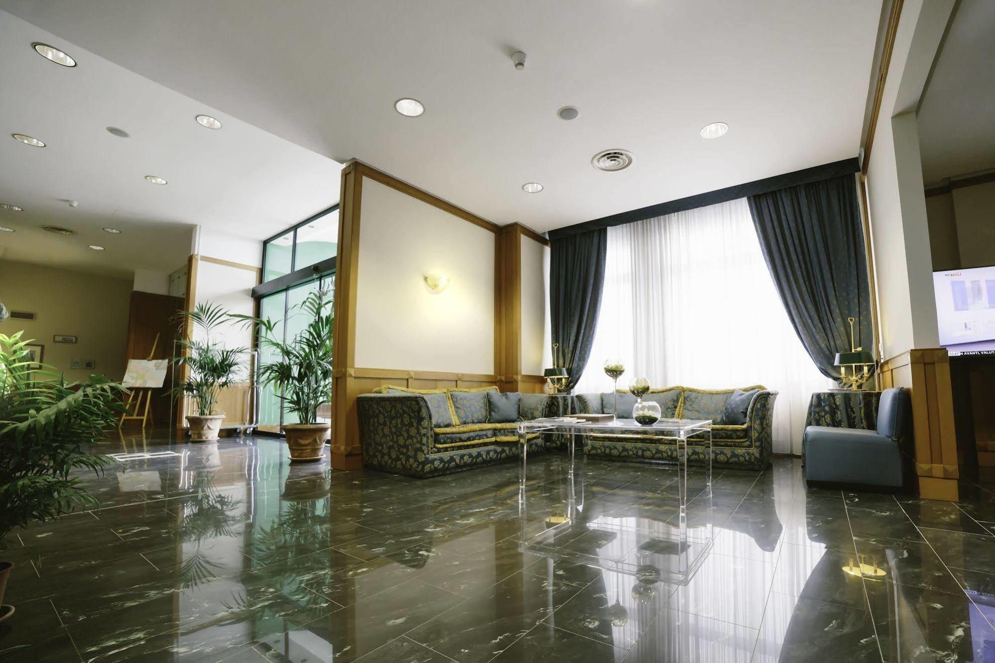 Hotel Residence Federiciano Valenzano Exterior photo